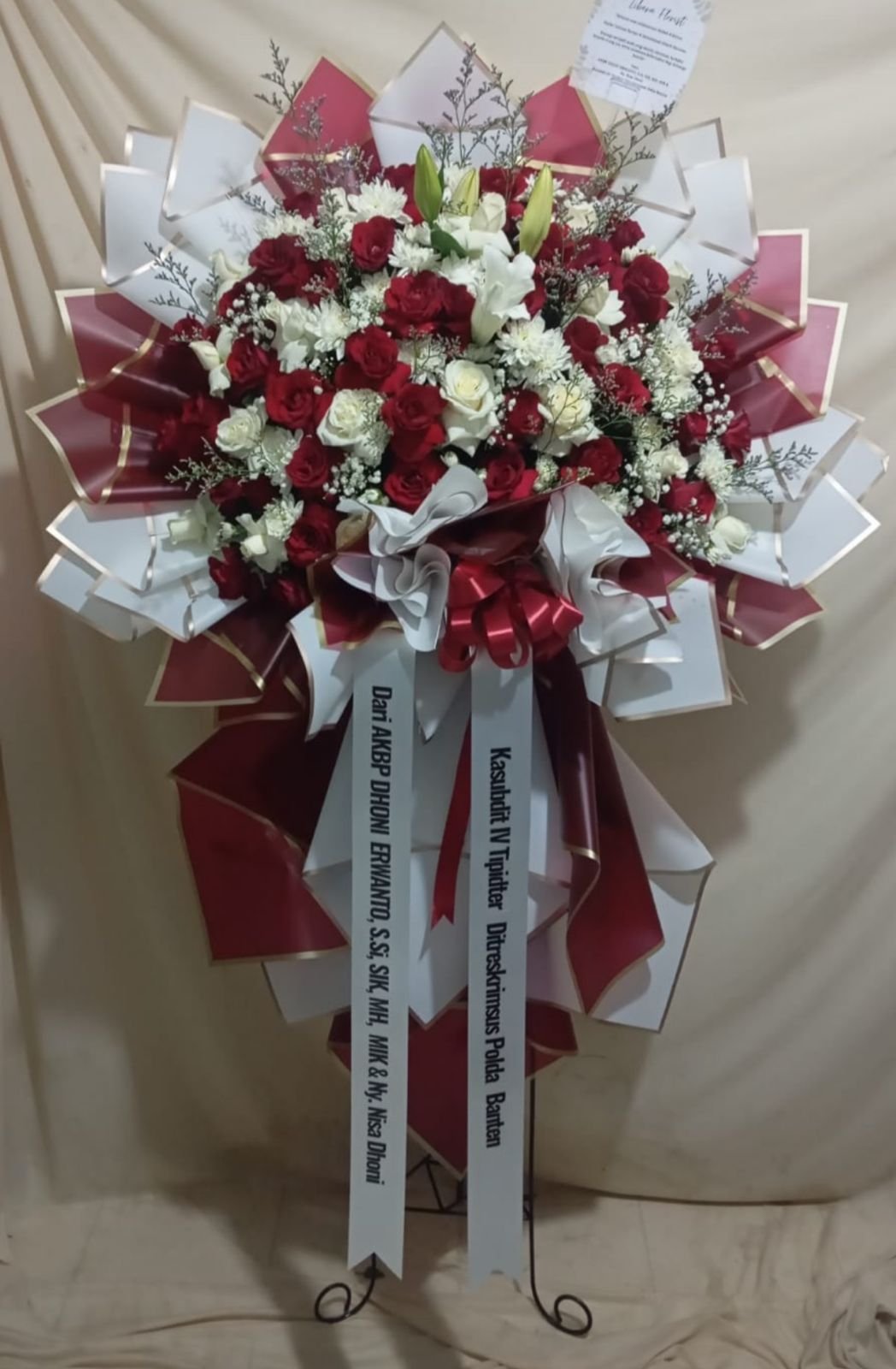 Bunga standing congratulations Sukatani untuk ucapan selamat sukses