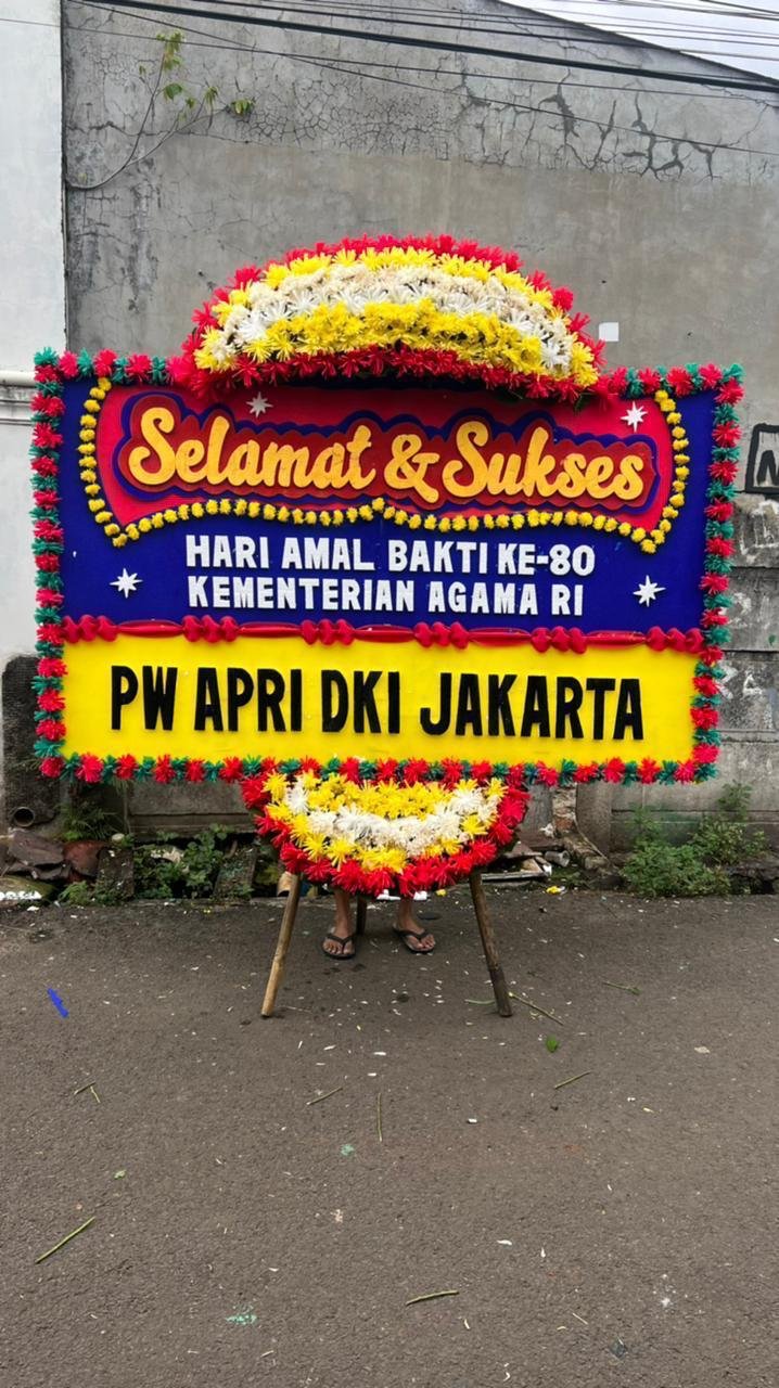 Karangan bunga selamat sukses Sukatani untuk grand opening
