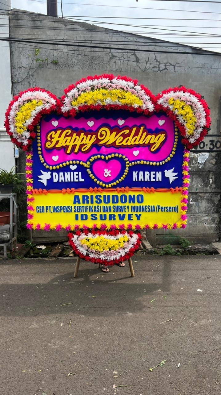Bunga Papan Wedding Sukakarya Bunga papan wedding elegan untuk resepsi pernikahan di Sukakarya