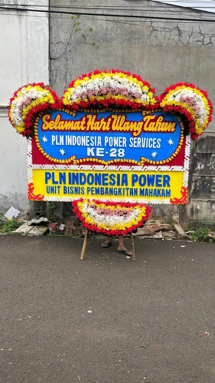 Bunga papan selamat hari ulang tahun Cikarang merah kuning untuk perusahaan
